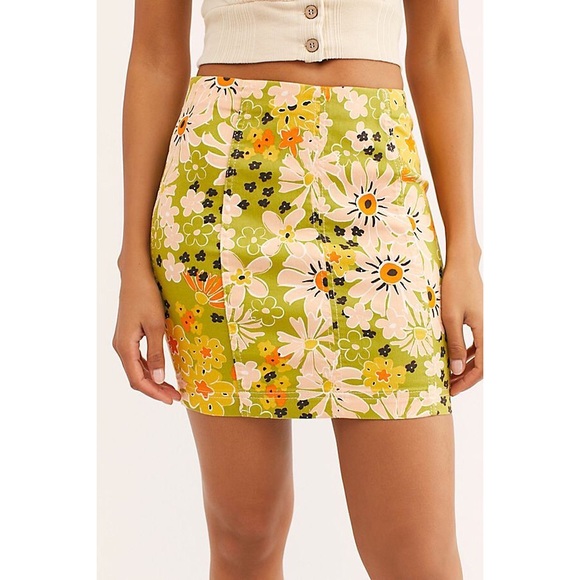 modern femme novelty skirt